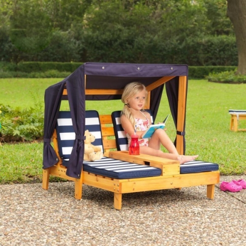 Kidkraft Outdoor Seating for 2 persons with cup holders
